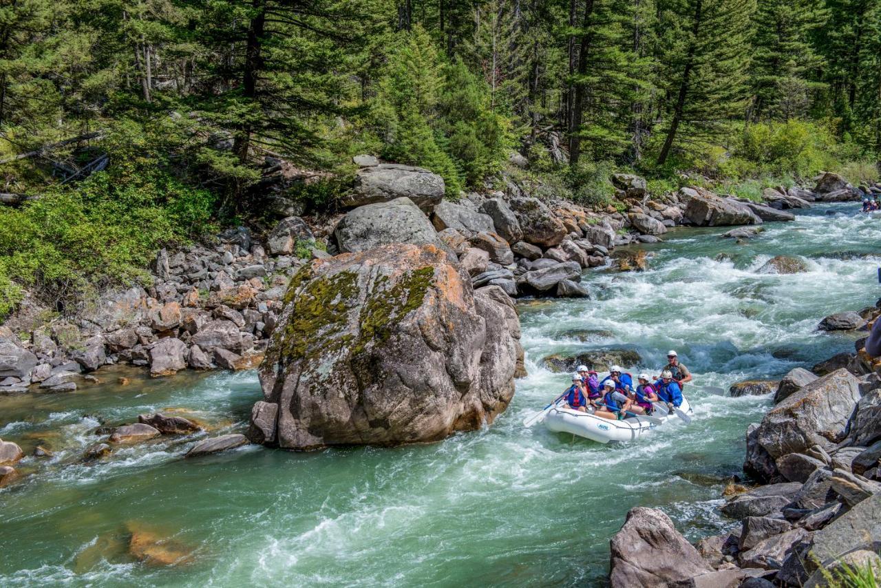 Whitewater Inn Big Sky Esterno foto