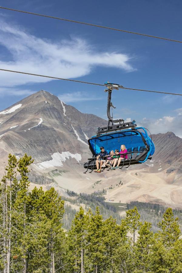 Whitewater Inn Big Sky Esterno foto