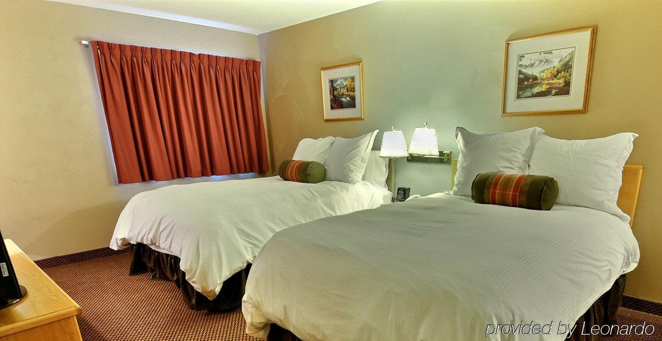 Whitewater Inn Big Sky Esterno foto